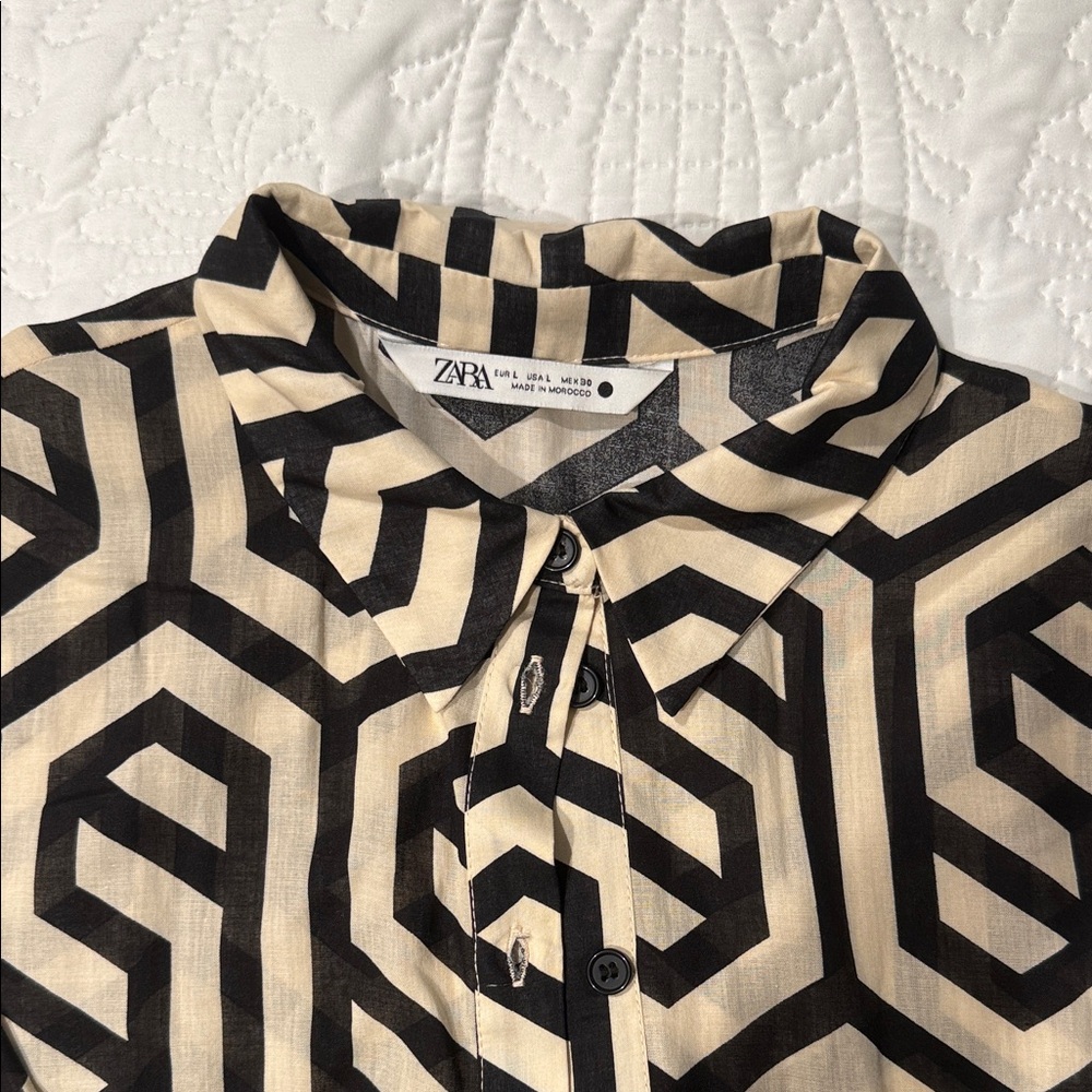 Zara Black and Cream Long Sleeve Dress - Picture 2 of 3